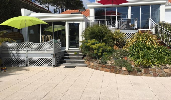 Vendee Location Villa Les Sables d'Olonne avec piscine chauffée et couverte