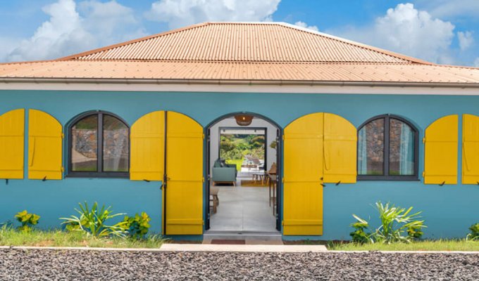 Location villa Martinique vue campagne piscine proche de la plage 