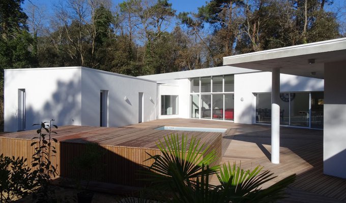 Vendee Location Villa La Tranche sur Mer (10 min) avec piscine chauffée à 700 m de la plage