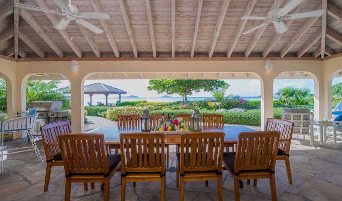 BVI Location Villa luxe Virgin Gorda plage Mahoe Bay piscine et personnel