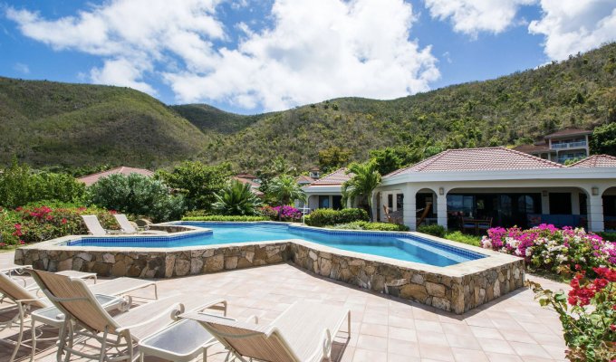 BVI Location Villa Virgin Gorda Mahoe bay Plage Piscine Personnel Kayaks