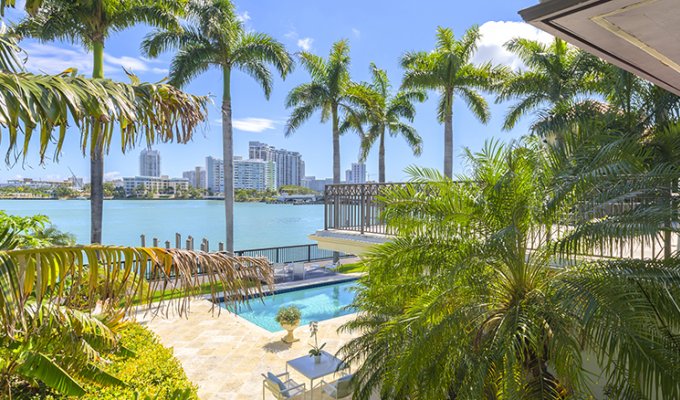 Location Villa luxe Miami Beach Venetian Island piscine chauffée jacuzzi