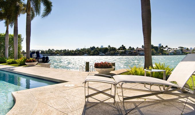 Location Villa de luxe Miami Beach Venetian Islands piscine chauffée et jacuzzi