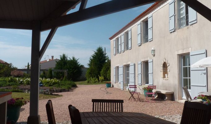 Vendee Location Villa La Tranche sur Mer avec piscine privée près des plages