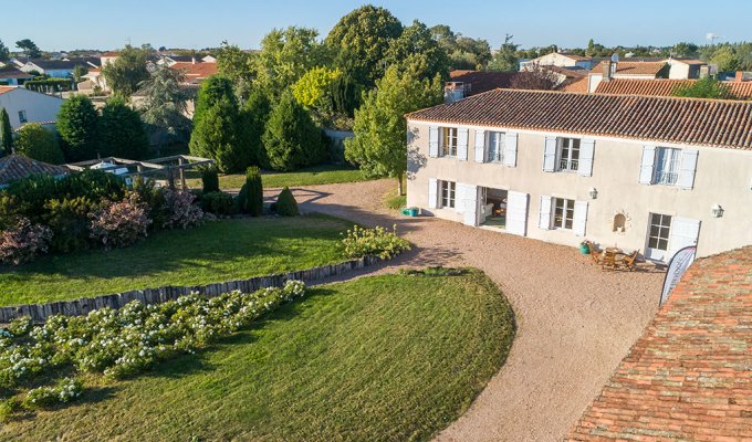 Vendee Location Villa La Tranche sur Mer avec piscine privée près des plages