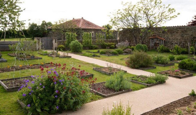 Vendee Location Villa Fontenay le Comte pour groupe avec piscine et spa