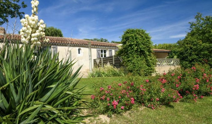 Vendee Location Villa Saint Gilles Croix de Vie avec piscine chauffée à disposition