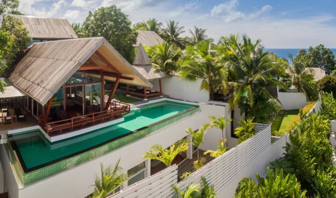 Thailande Location Villa Phuket 750 m de  Surin Beach avec Chef et Personnel