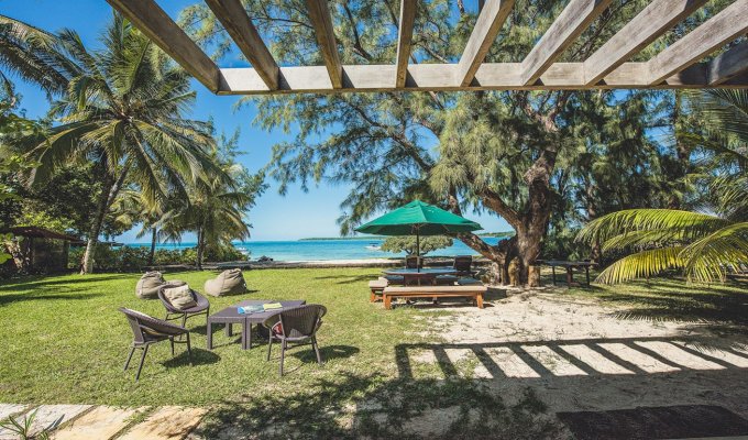 Location villa Ile Maurice pieds dans l'eau à Trou d'Eau Douce proche de l'Ile aux Cerfs avec personnel