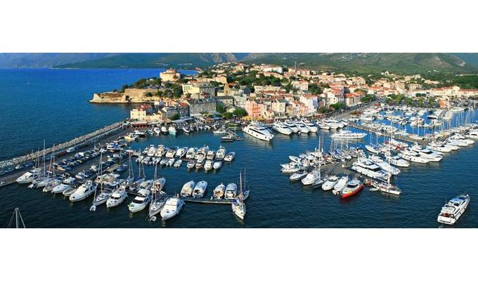 Catamaran Saint Florent