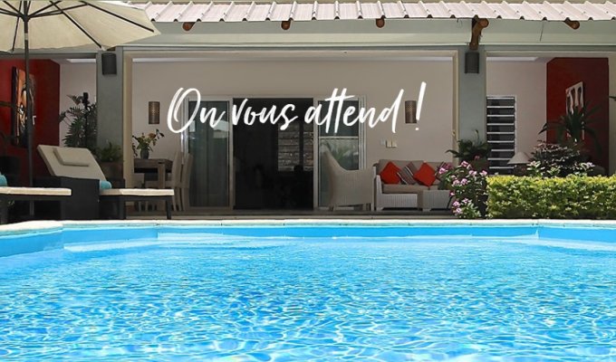 Location villa Ile Maurice 200 m plage de Flic en Flac  cuisinière et piscine privée