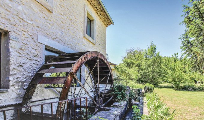 Location  villa de charme à Lagnes avec piscine