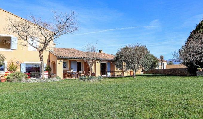 Location Villa Valreas Provence avec piscine privée