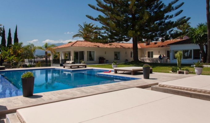 Villa et piscine 