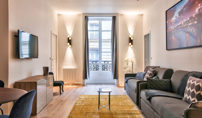 Location Appartement Luxe Paris Champs Elysees au pied de la fameuse Avenue des Champs Elysees