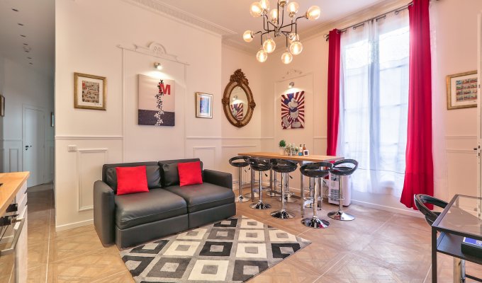 Location Appartement Luxe Paris Champs Elysees pour les fans de Walt Disney