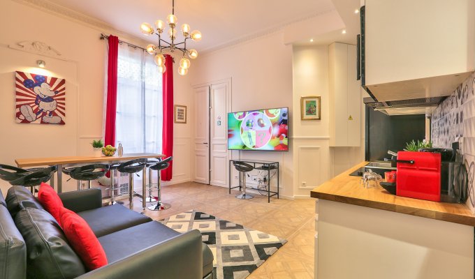 Location Appartement Luxe Paris Champs Elysees pour les fans de Walt Disney