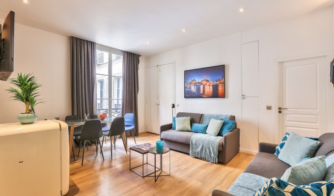 Location Appartement Luxe Paris Champs Elysees au pied de la fameuse Avenue des Champs Elysees