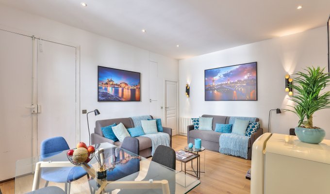 Location Appartement Luxe Paris Champs Elysees au pied de la fameuse Avenue des Champs Elysees