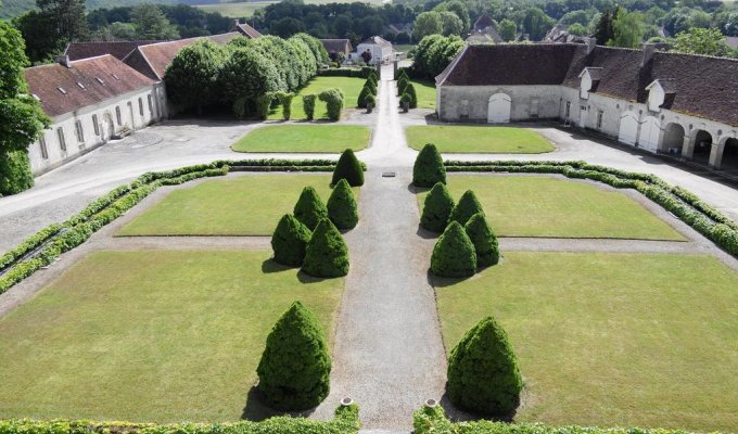 Location Château vacances Champagne vignoble proche Troyes et Lacs