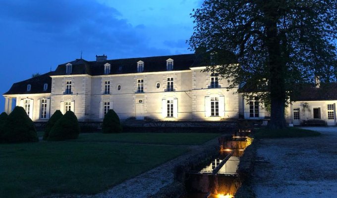 Location Château vacances Champagne vignoble proche Troyes et Lacs