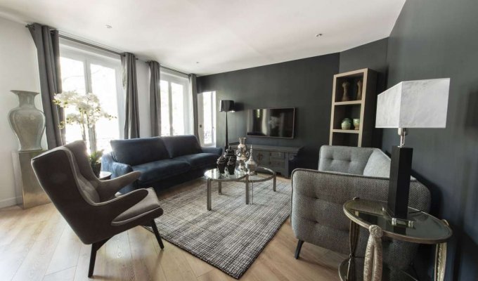 Location Appartement Luxe Paris Le Marais sur la Place de la Republique