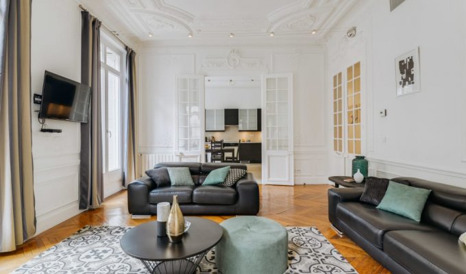 Location Appartement Luxe Paris Champs Elysees à 400m de l'Avenue des Champs Elysees