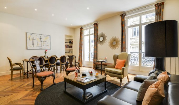 Location Appartement Luxe Paris Champs Elysees à 400m de l'Avenue des Champs Elysees
