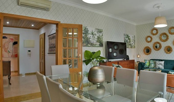 Location Appartement Lisbon Santa Cruz près de Rossio avec parking