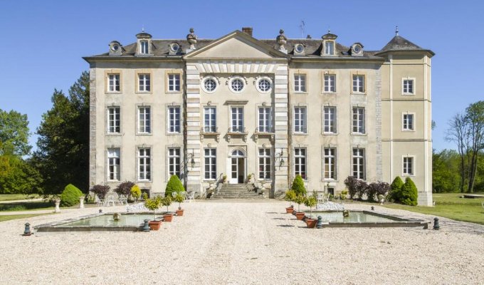 Location Château 20 pers avec piscine extérieure privée wifi Champagne 