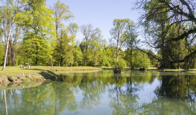 Location Château 20 pers avec piscine extérieure privée wifi Champagne 