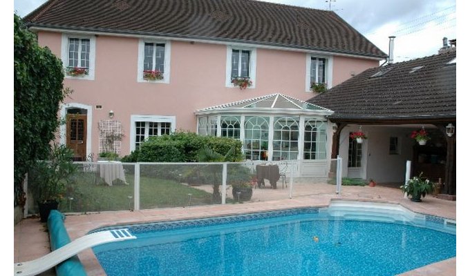 Location Maison vacances Champagne avec piscine extérieure chauffée Epernay proche vignobles