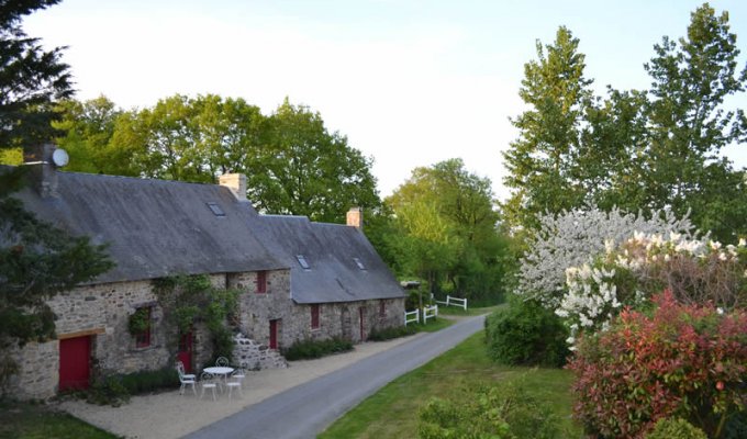 Location Maison de Charme Pays de la Loire  avec possibilité de massages et d'équitation sur place