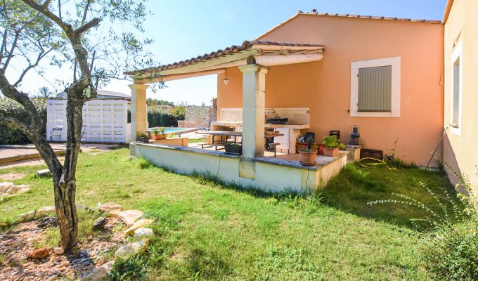 Location Maison Saint-Saturnin-Lès-Apt avec piscine privée