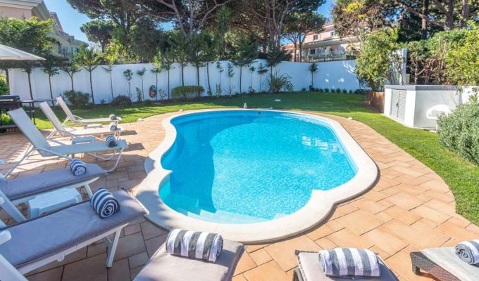 Location Villa Cascais avec piscine privée chauffée, salle de jeux et salle de sport, Cote Lisbonne