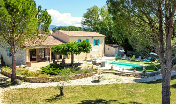 Location Villa Valreas Provence avec piscine privée