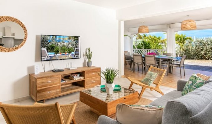 Location Appartement Baie Orientale Saint-Martin sur la plage avec Piscine