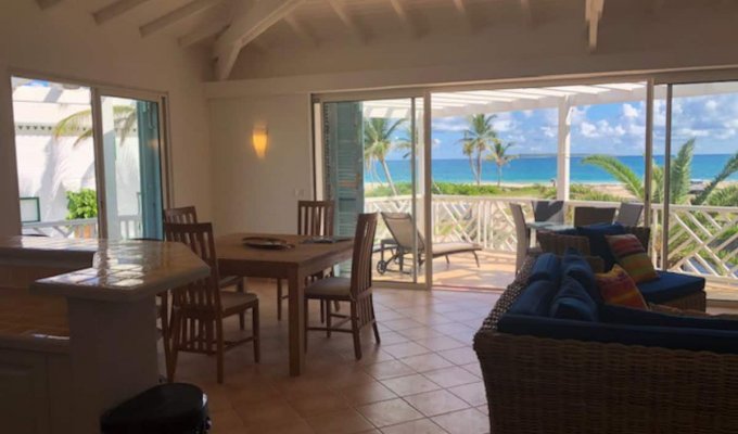 Location Appartement Baie Orientale Saint-Martin sur la plage avec Piscine