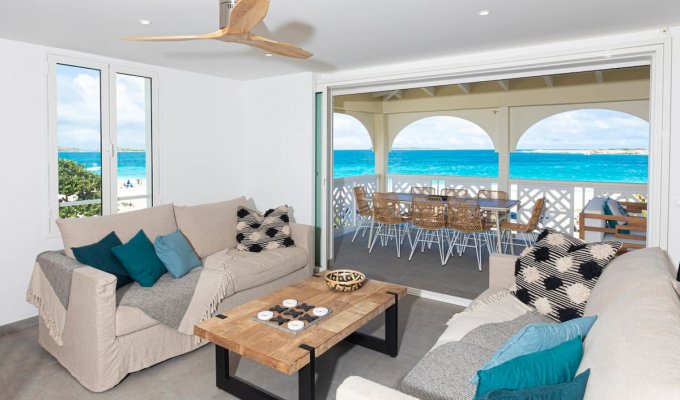 Location Appartement Baie Orientale Saint-Martin sur la plage avec Piscine