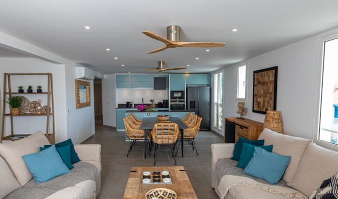 Location Appartement Baie Orientale Saint-Martin sur la plage avec Piscine