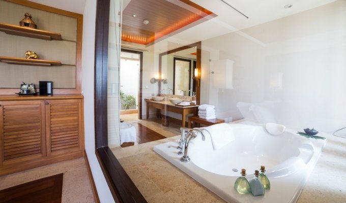 Location Villa Luxe Phuket Bang Tao Beach avec personnel et chef vue mer SHA+