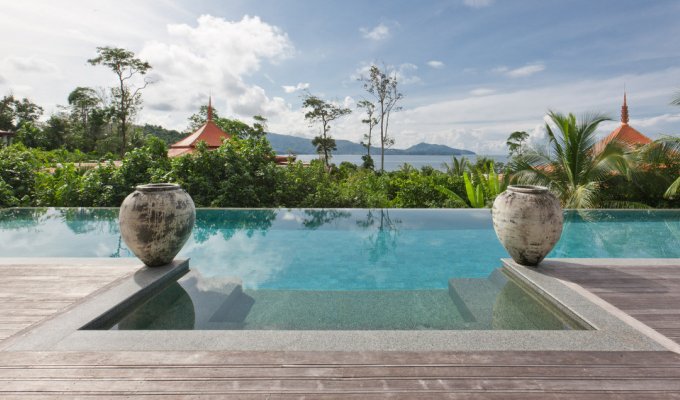 Location Villa Luxe Phuket Bang Tao Beach avec personnel et chef vue mer SHA+