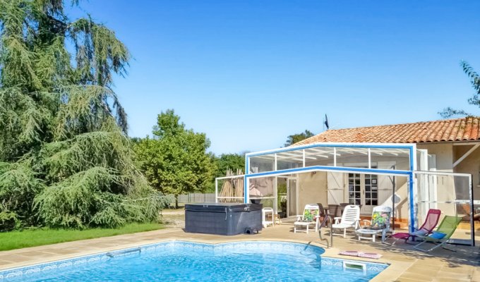 Location villa Bordeaux Médoc piscine chauffée