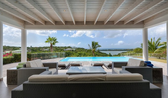 St Martin Location Villa Terres Basses avec piscine privée  proche de la plage de Baie longue