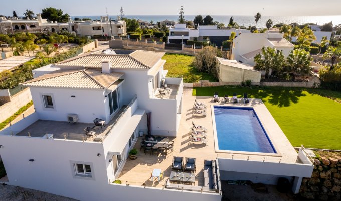 Location Villa Luxe Algarve Carvoeiro avec piscine chauffée et à 1km de la plage