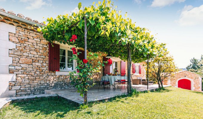 Location Villa avec piscine à Lioux Lubéron