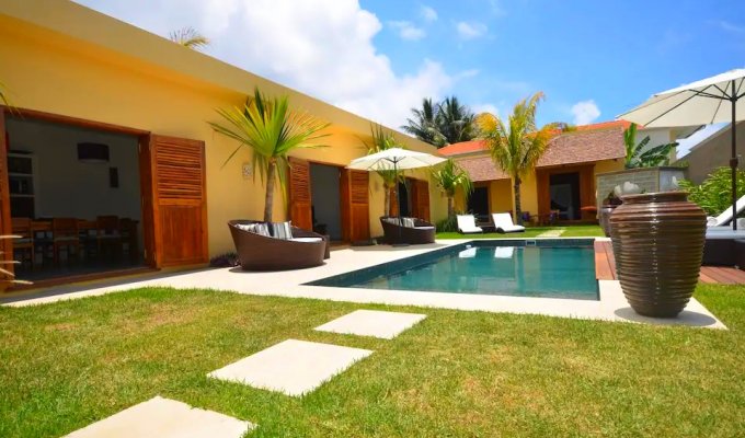 Location Villa Ile Maurice Pointe aux Canonniers plage Mont Choisy 5 mins à pieds & Piscine privée