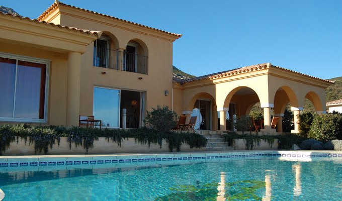 villa luxe  avec piscine Calvi Corse