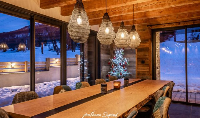 Location Chalet Luxe Serre Chevalier proche des pistes avec spa, sauna, hammam et service de conciergerie