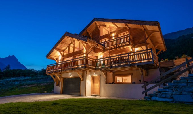 Location Chalet Luxe Serre Chevalier pied des pistes avec service de conciergerie